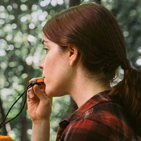 Nød-poncho mot regn med varmeisolasjon